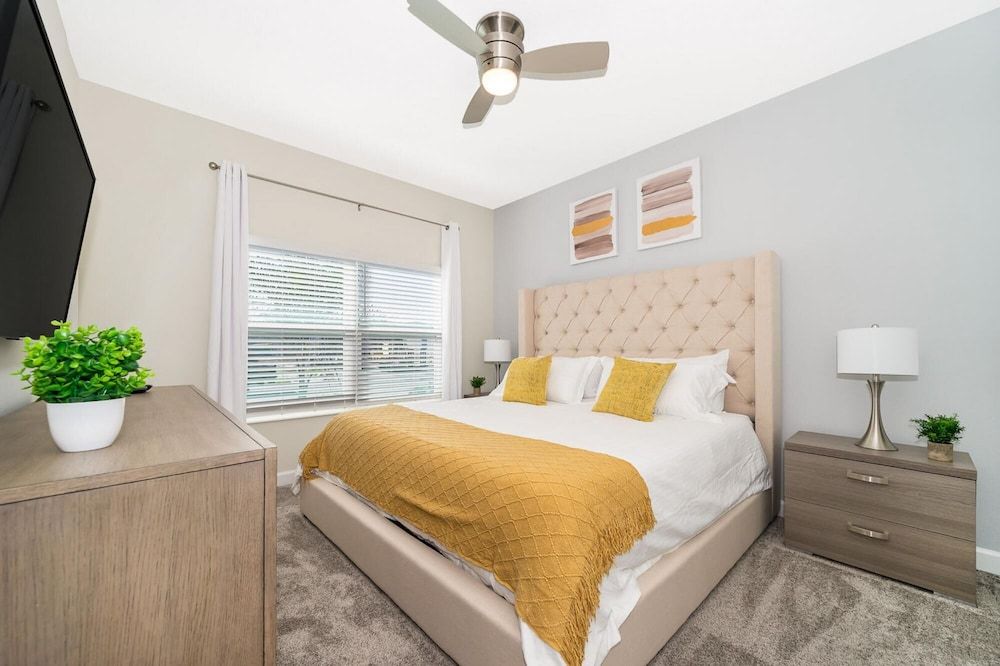 undefined Gorgeous New Home With Private Pool Within Minutes to Disney and Most Attractions 5