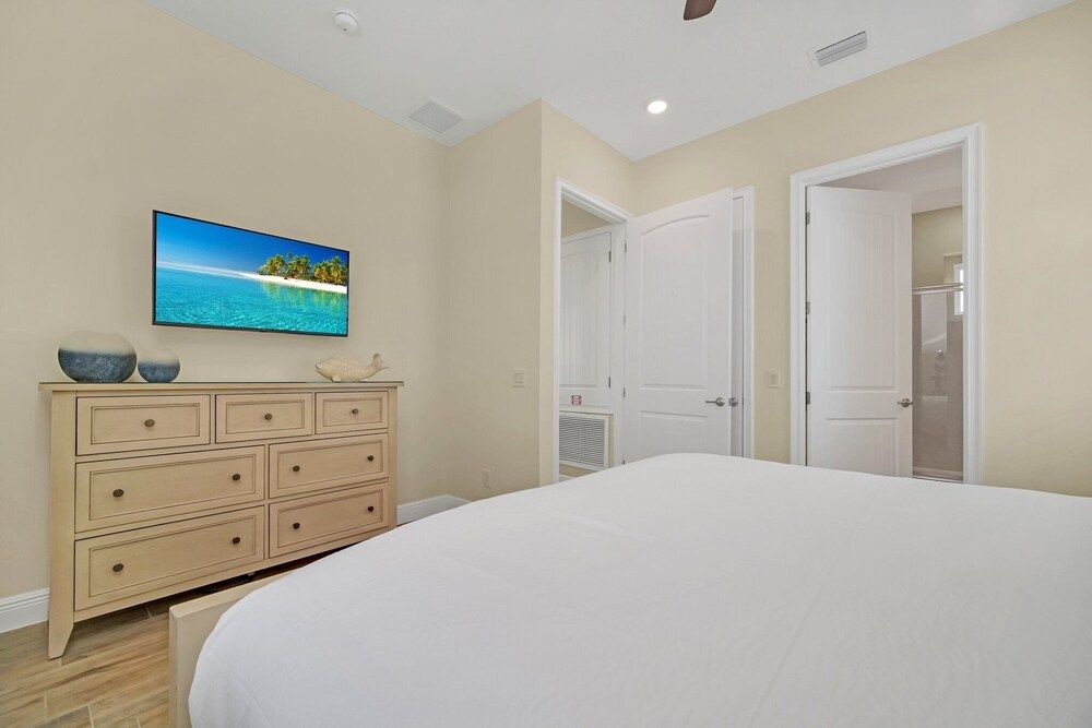 2914 Salted Rim Road Cottage (3 Bedrooms) 8