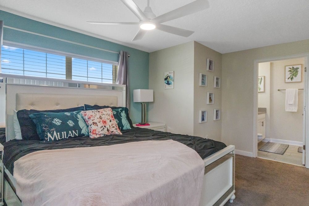 Hollywood Retreat House, Multiple Beds, Pool Access, Pool View (Hollywood Retreat) 10