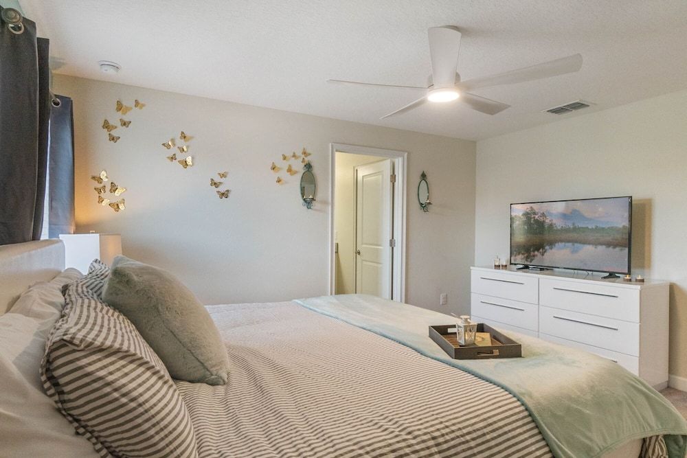 Hollywood Retreat House, Multiple Beds, Pool Access, Pool View (Hollywood Retreat) 8