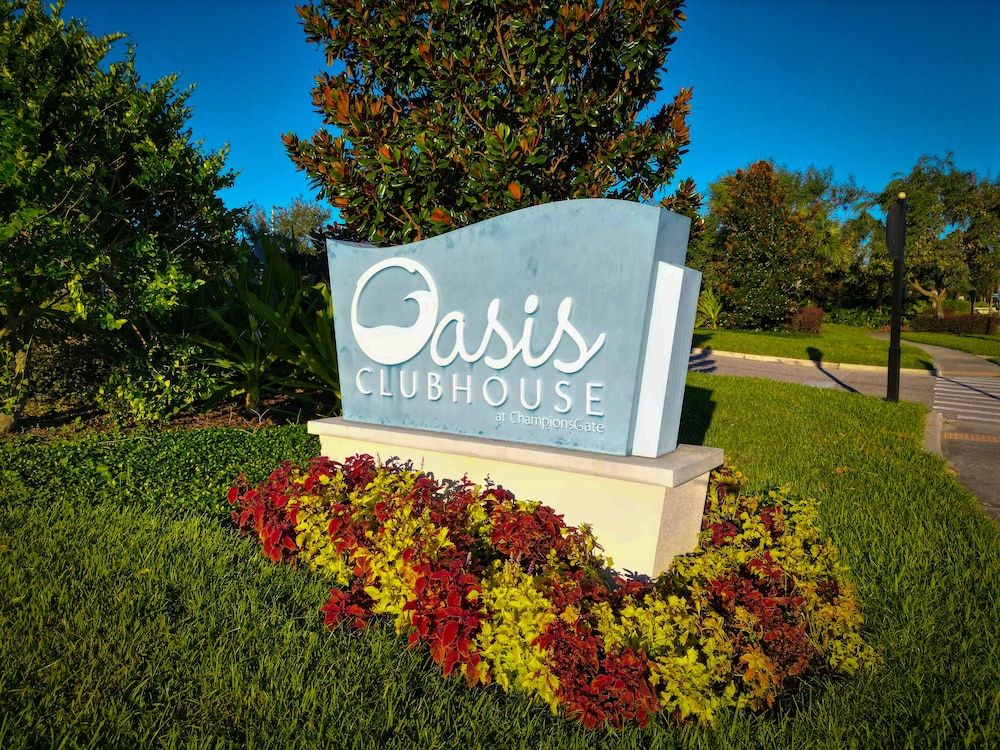 undefined Hollywood Retreat 3