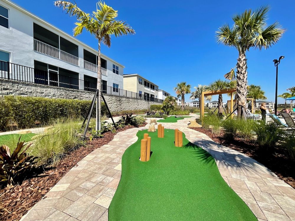 undefined Hollywood Retreat 2