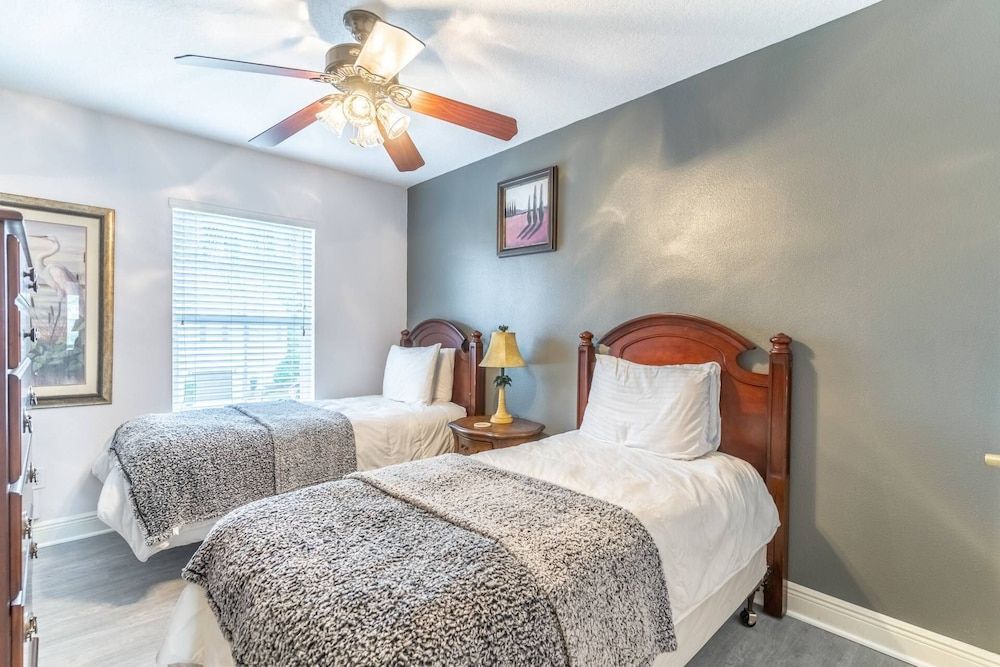 undefined 840 Reunion 8