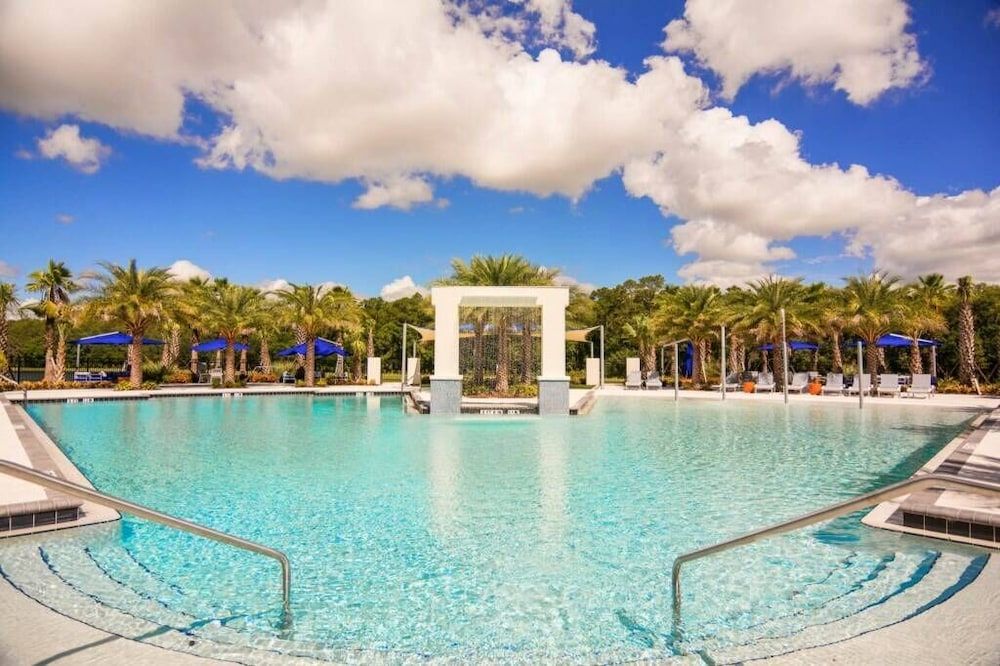 undefined Relax in Style: Elegant Vacation Home in Orlando 8