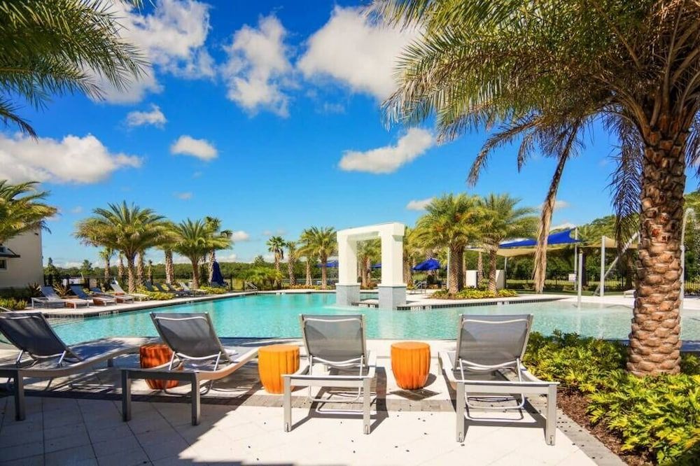 undefined Relax in Style: Elegant Vacation Home in Orlando 7