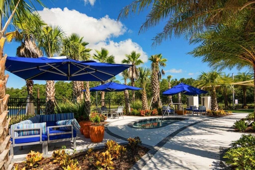 undefined Relax in Style: Elegant Vacation Home in Orlando 2