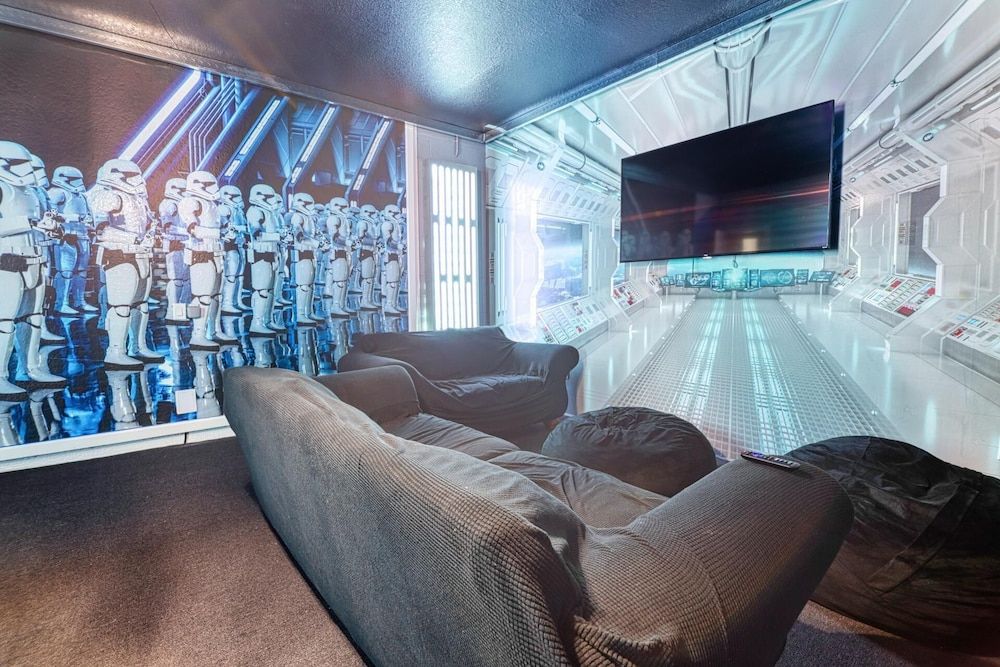 undefined Christopher's Windsor Hills Home 10