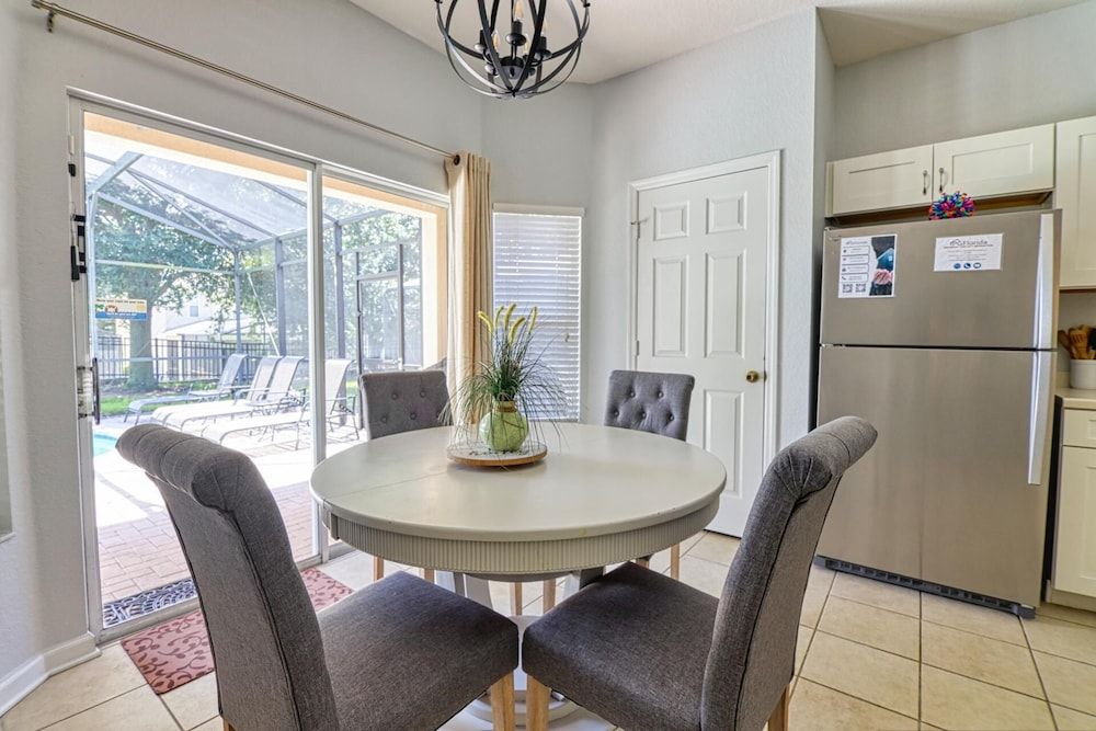 Christopher's Windsor Hills Home House, Multiple Beds (Christopher's Windsor Hills Home) 18