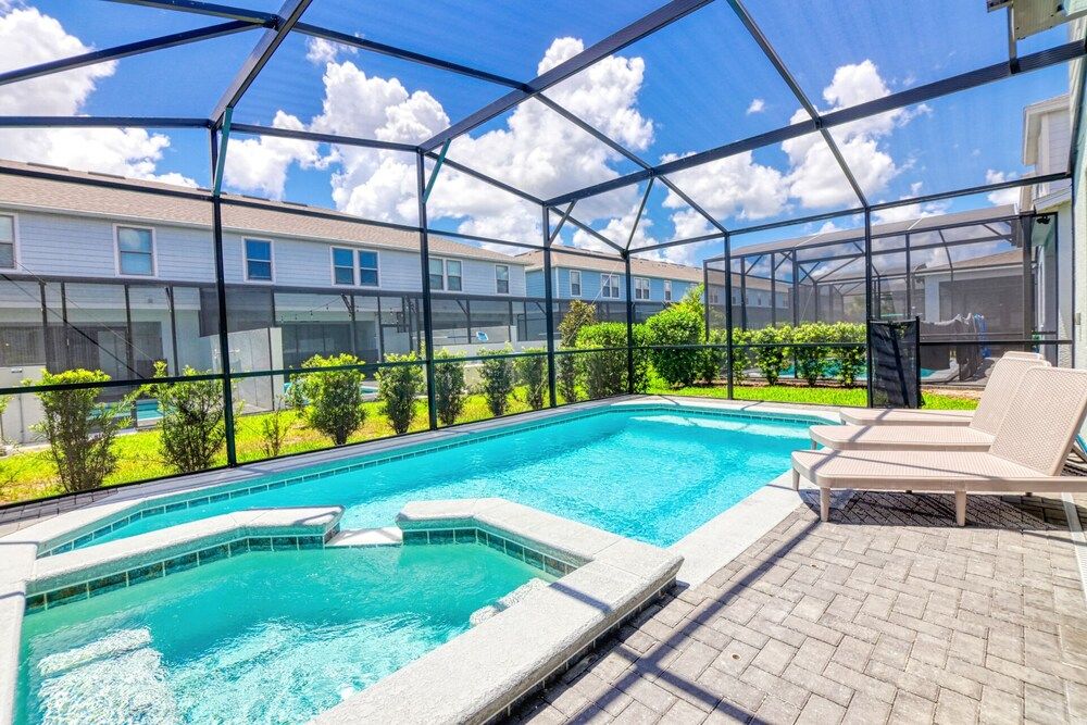 undefined Vikram's Stylish Windsor at Westside Home 3