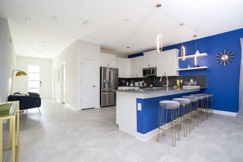 undefined New Spacious Pool Home by Disney 6