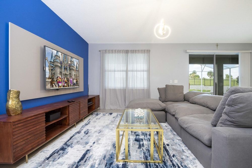 undefined New Spacious Pool Home by Disney 9