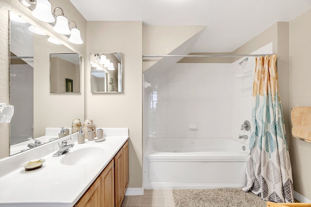 Modern & Comfy 20min to Disney Queenbeds Comfort Townhome 14