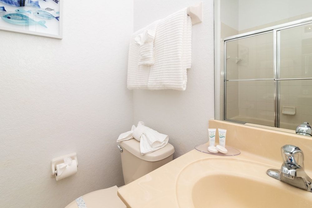 Orlando's Heartland w/ Amenities Townhome, Multiple Beds, Hot Tub, Garden View (Orlando's Heartland) 17