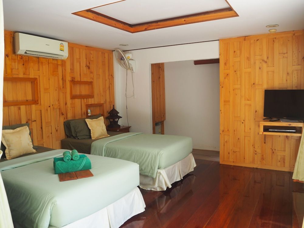 Koh Kood Beach Resort Thai Twin House Garden View