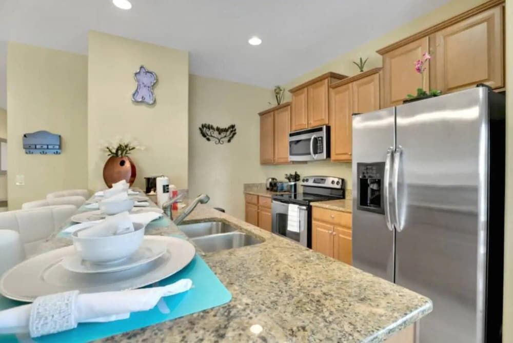 undefined Amazing 5 Bedrooms and 04ba 6 Miles From Disney 9