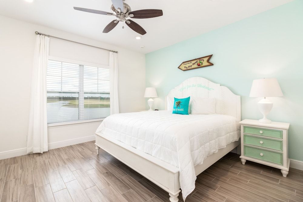 Margaritaville Cottages Orlando with H2O Waterpark by Vstays House, Multiple Beds, Pool View (Six-Bedroom House) 3