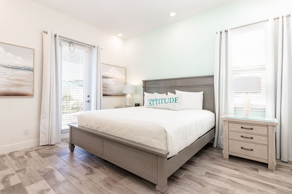 Margaritaville Cottages Orlando with H2O Waterpark by Vstays House, Multiple Beds, Pool View (Six-Bedroom House) 4