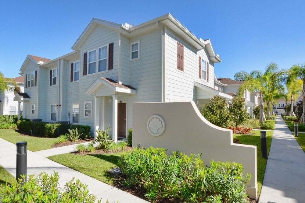 undefined Villa Fonseca - Lucaya Village 2