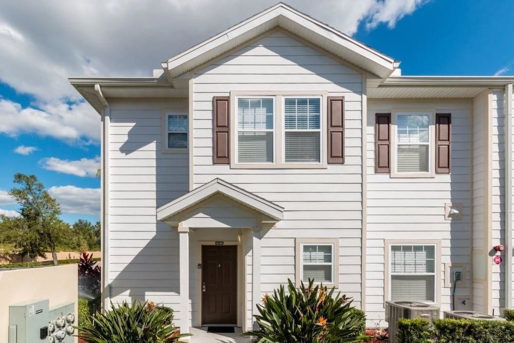 undefined Villa Natalia - Lucaya Village 2