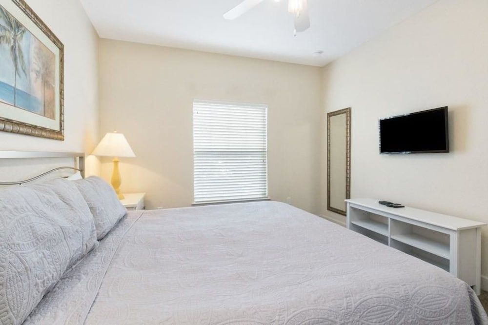 Villa Florida - Lucaya Village Apartment 7