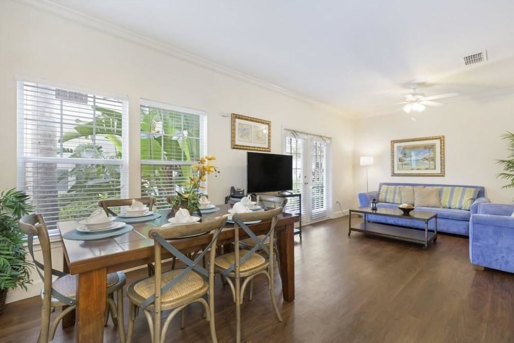 undefined Villa Florida - Lucaya Village