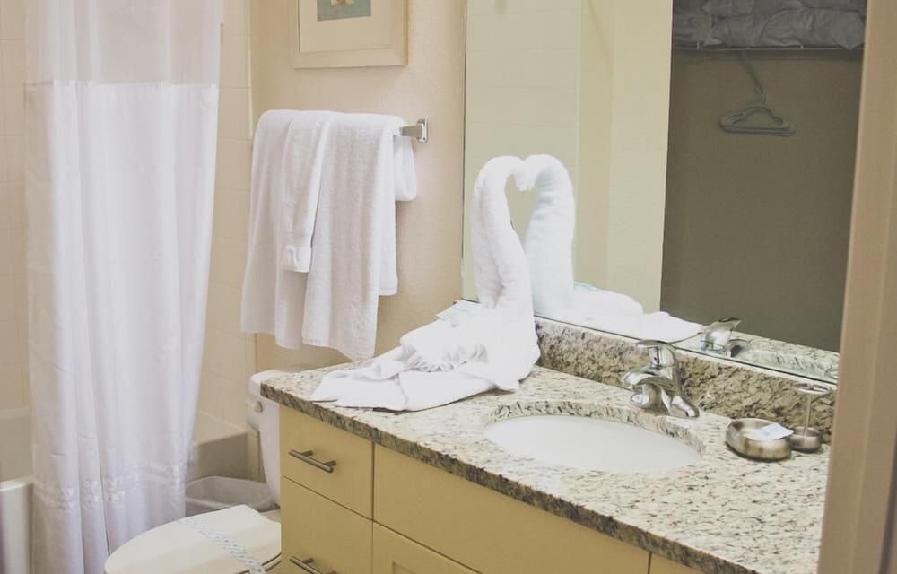 Villa Pelegrino - Lucaya Village Apartment 14