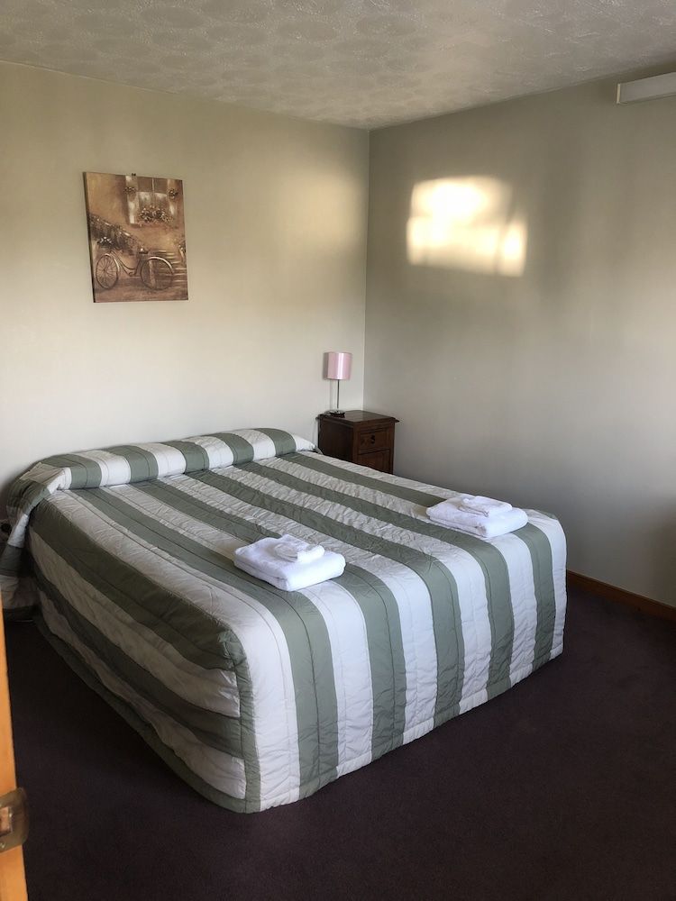 Standard Suite, 1 Bedroom (Wheelchair)