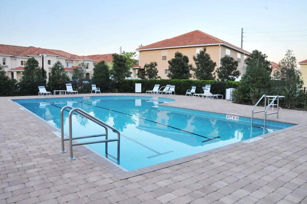 undefined Crestwynd #1 - 3 Bed 3 Baths Townhome 2