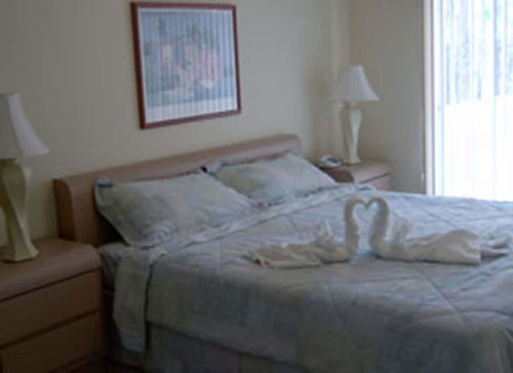 undefined Royal Palm Villa 4