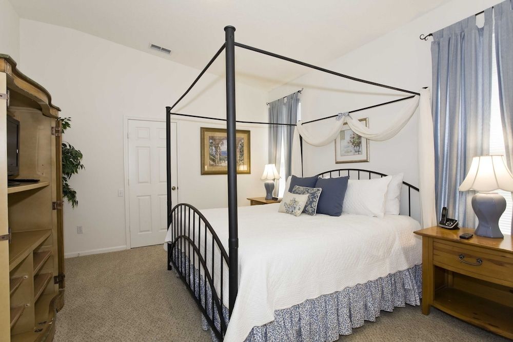 Windsor Palms Resort Condo, 4 Bedrooms (3 Bathroom - 8010)