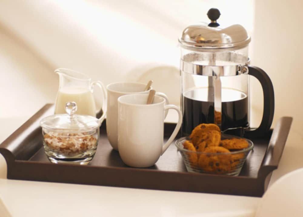 Hillscourt Family Room 4