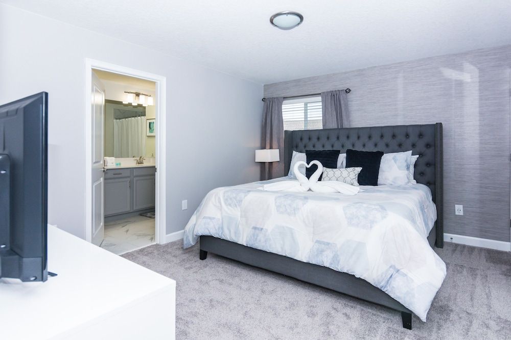 Dream Townhome with private pool Close to Disney SL4906 Townhome, 5 Bedrooms 8