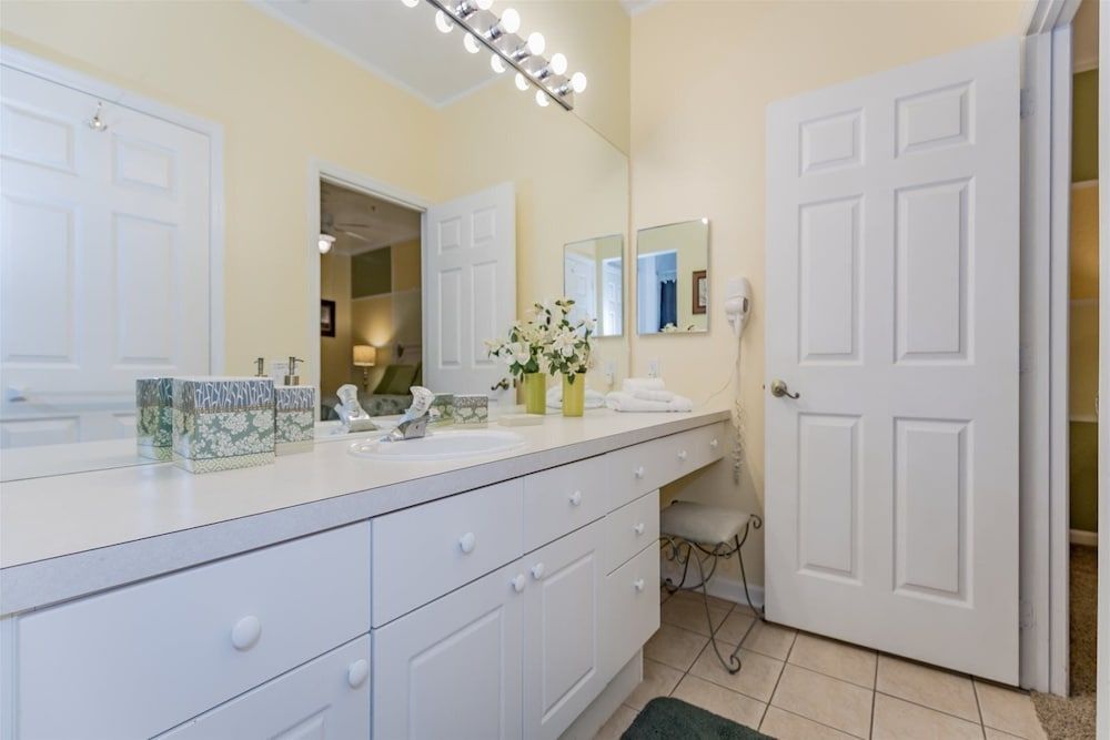 undefined Windsor_palms_102 8