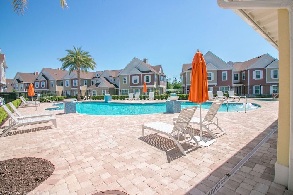 undefined 7520 SV Summerville - 4 Bed Townhome With Spa 4