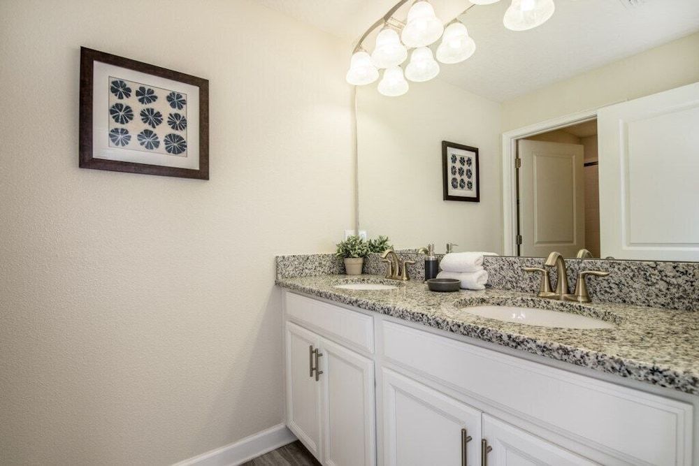 4813cs 4 Bedroom Townhouse by Redawning Townhome, 4 Bedrooms 18