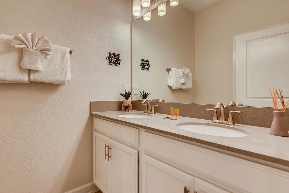 4810 LL - 5BD Private Pool Townhome - Storey Lake Condo, 2 Queen Beds (4810 LL - 5BD Private Pool Townhome -) 9