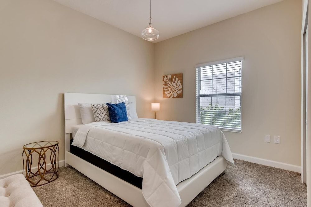 4810 LL - 5BD Private Pool Townhome - Storey Lake Condo, 2 Queen Beds (4810 LL - 5BD Private Pool Townhome -)