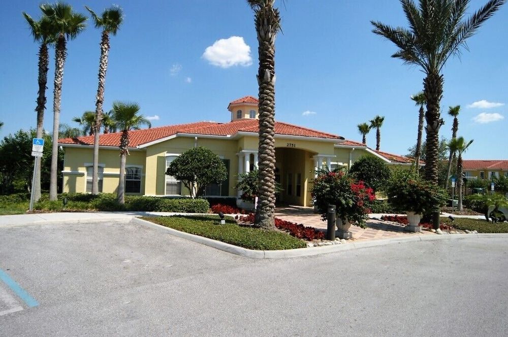 undefined Emerald Island Resort by Elite Vacation Homes 2