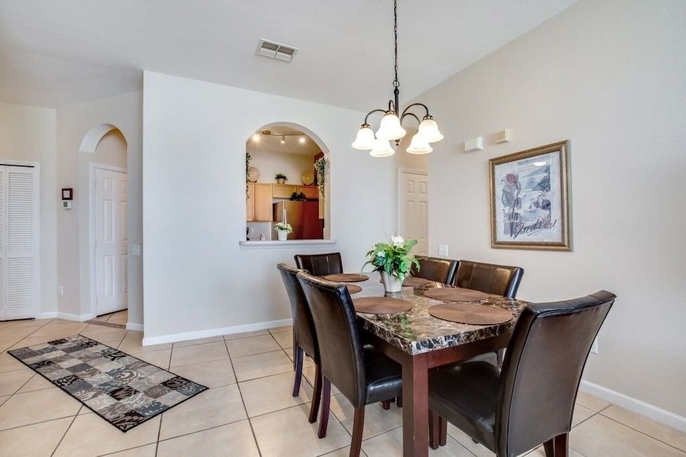 undefined 2307butterway 3 Bedroom Condo by Redawning 3