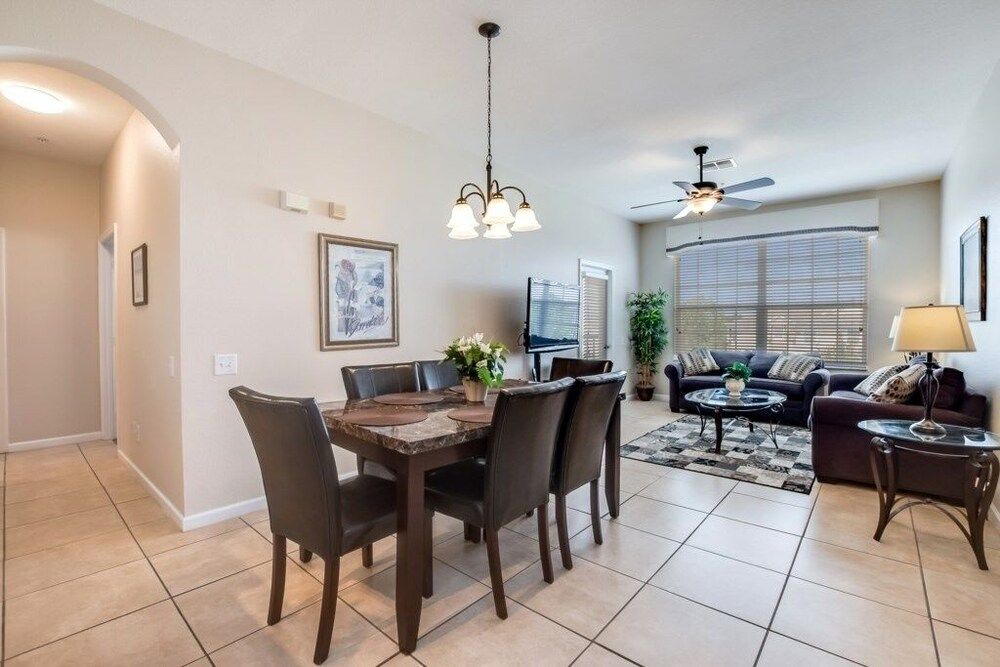 undefined 2307butterway 3 Bedroom Condo by Redawning 5