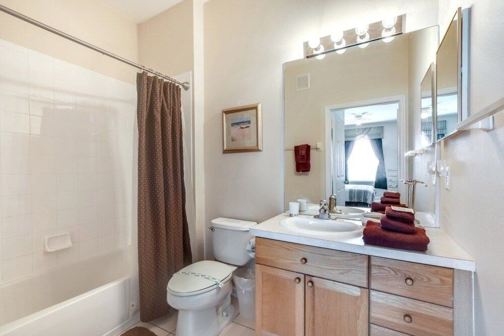 2307butterway 3 Bedroom Condo by Redawning Condo, 3 Bedrooms 18