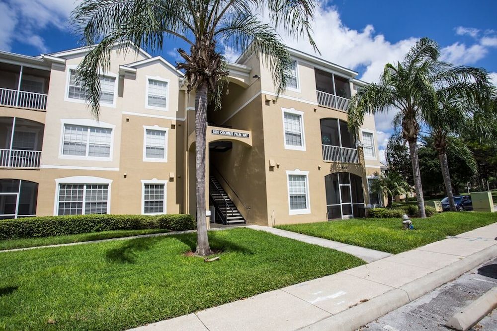undefined Economic 3 Bed In Windsor Palms - 8101.105 3 Bedroom Condo by RedAwning