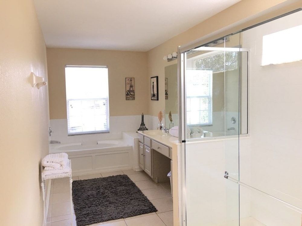 Windsor Hills Magic Private Screened Pool 6 Bedroom Condo by Redawning Condo, 6 Bedrooms 22