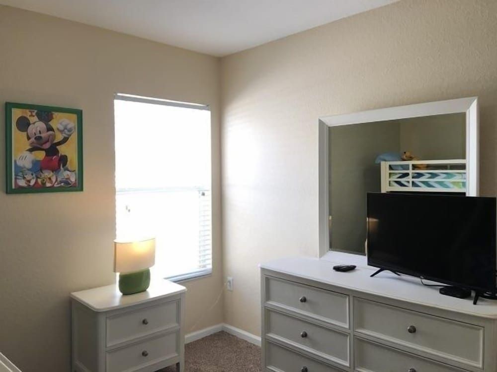 Windsor Hills Magic Private Screened Pool 6 Bedroom Condo by Redawning Condo, 6 Bedrooms 11