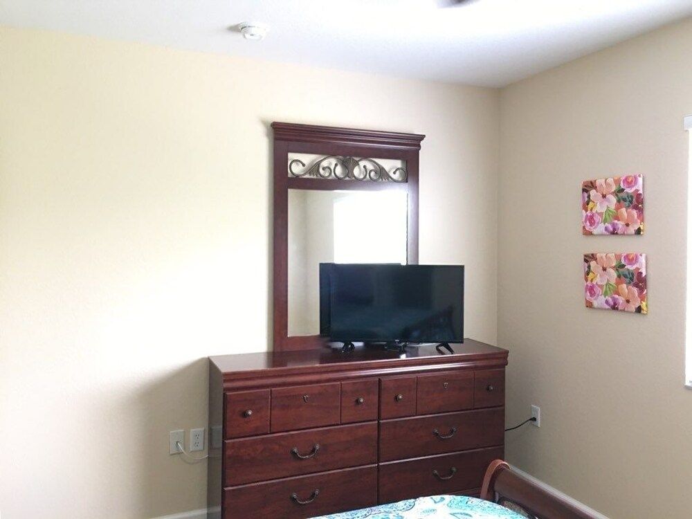 Windsor Hills Magic Private Screened Pool 6 Bedroom Condo by Redawning Condo, 6 Bedrooms 9