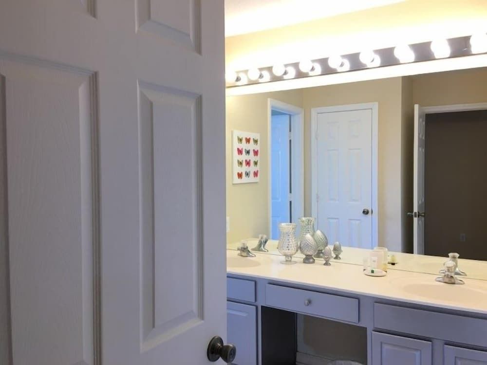 Windsor Hills Magic Private Screened Pool 6 Bedroom Condo by Redawning Condo, 6 Bedrooms 24