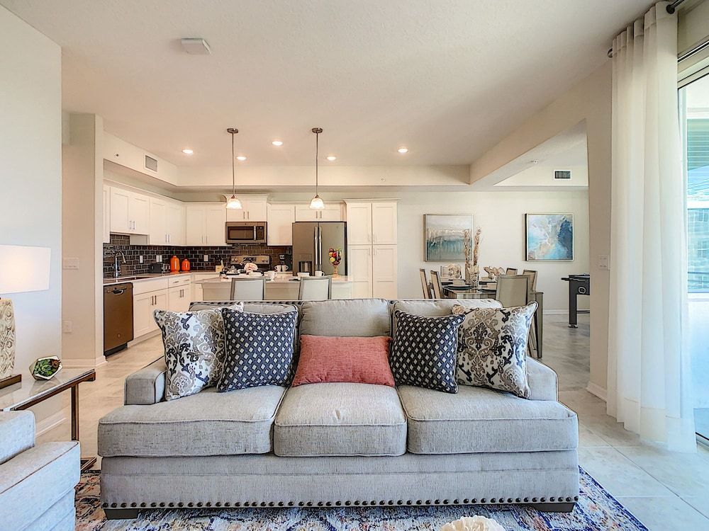 undefined Modern Condo Near Disney Foosball Water Park! 8