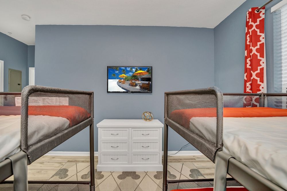 Luxurious Condo Near Disneyfree Waterpark Access Apartment (3 Bedrooms) 7