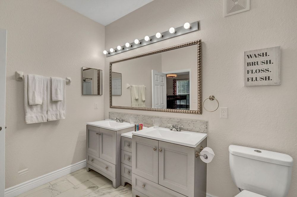 Luxurious Condo Near Disneyfree Waterpark Access Apartment (3 Bedrooms) 8