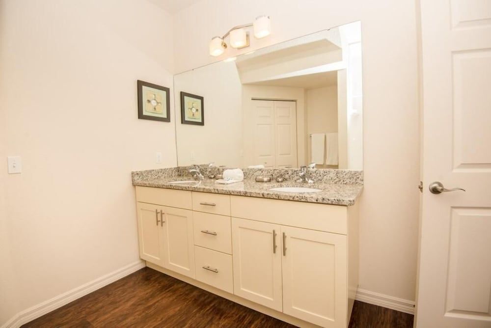 December Special LV 3 Beds 2 Baths Id:61208 Apartment, Multiple Beds (*December Special* LV 3 Beds 2 Baths ) 20